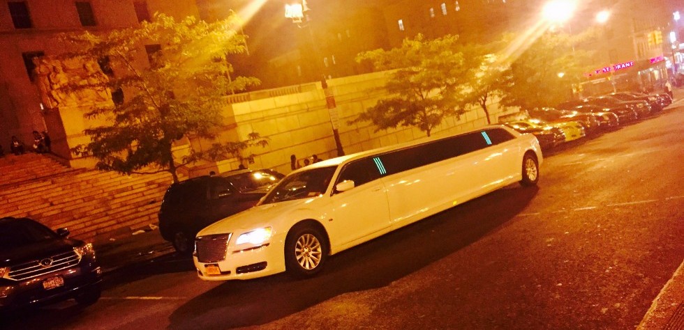 Stretched Limo Rental Long Island